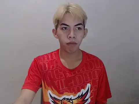 Urhotsilverboy online show from 06/04/26, 03:29