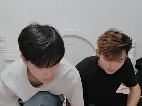 xiaomeng2563 online show from 11/05/25, 02:39