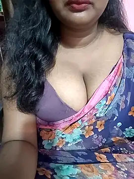 Snapshot of Keerthee_ chatting on 11/08/25, 05:34 Keerthee online show from 11/08/25, 05:34