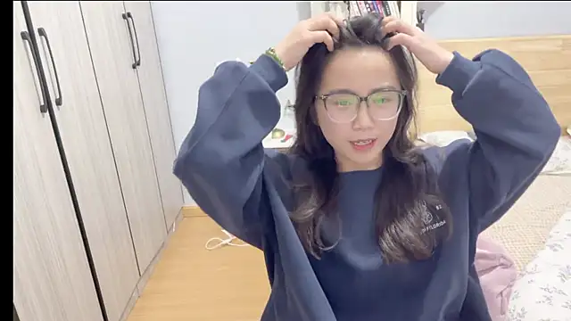 Hmm 0303 online show from 02/06/26, 05:05