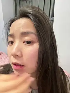 Snapshot of Hmm_0303 chatting on 03/28/26, 04:28 Hmm 0303 online show from 03/28/26, 04:28