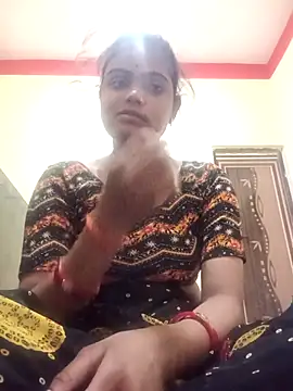 Snapshot of Riya_lovely0143 chatting on 12/04/25, 12:20 Riya lovely0143 online show from 12/04/25, 12:20