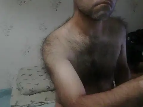 Snapshot of Kreol69 chatting on 11/19/25, 04:45 Kreol69 online show from 11/19/25, 04:45