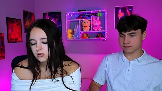 Snapshot of mark_lorens chatting on 11/11/25, 02:28 mark lorens online show from 11/11/25, 02:28