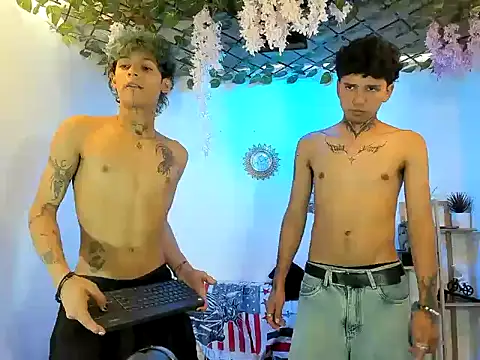 LATINDICKS online show from 11/05/25, 03:45