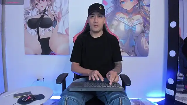 thiago-collins16 online show from 11/07/25, 12:05