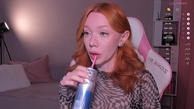 Elisahsthetics online show from 05/02/26, 12:37
