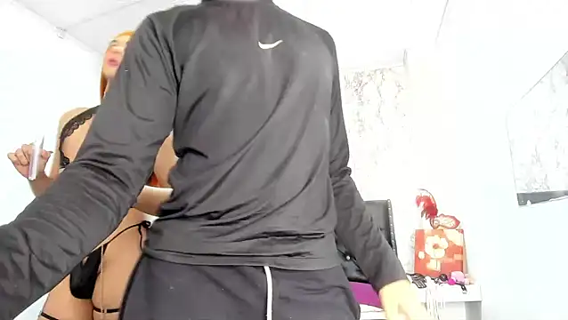 Snapshot of Lovers_Spicy chatting on 11/06/25, 05:36 Lovers Spicy online show from 11/06/25, 05:36