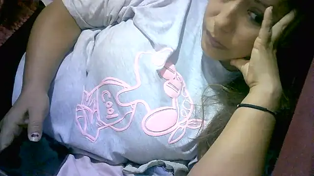 Zulreyna online show from 07/25/26, 05:49