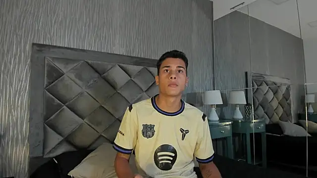 Dominic Burk online show from 11/06/25, 07:15