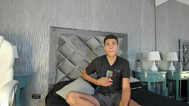 Dominic Burk online show from 11/07/25, 07:36