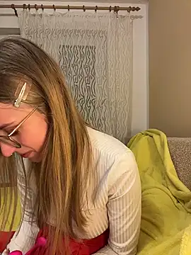 EveLunny online show from 01/16/26, 12:47