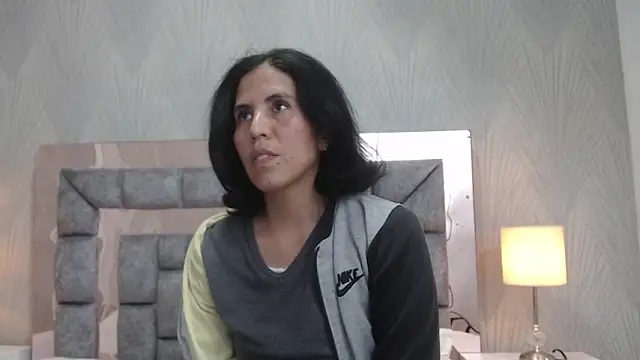 Snapshot of GiselaZivic chatting on 03/19/26, 07:18 GiselaZivic online show from 03/19/26, 07:18
