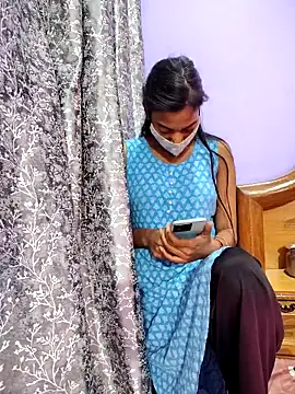 Student12th online show from 11/12/25, 01:06