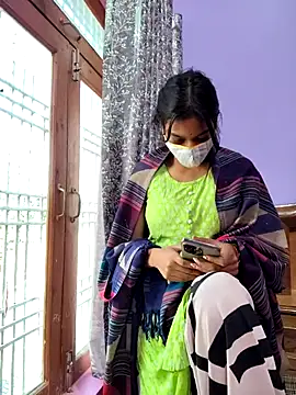 Student12th online show from 11/24/25, 04:01