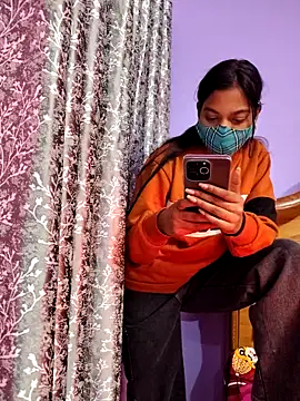 Student12th online show from 12/04/25, 04:16