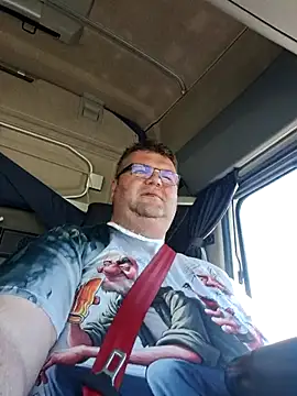 Snapshot of Grase44 chatting on 05/08/26, 12:32 Grase44 online show from 05/08/26, 12:32