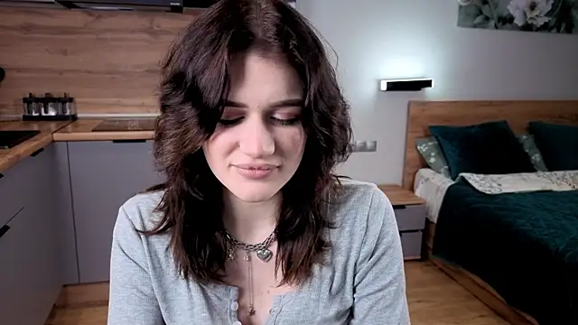 eshleeygreen online show from 11/14/25, 02:05