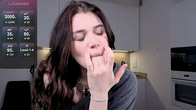 eshleeygreen online show from 12/22/25, 04:15