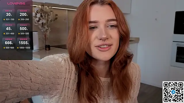 Snapshot of eshleeygreen chatting on 03/17/26, 07:33 eshleeygreen online show from 03/17/26, 07:33