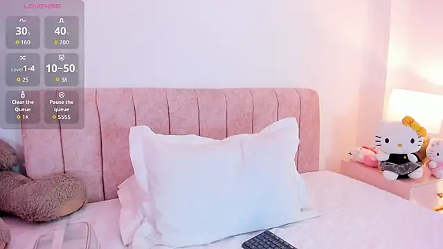 kaathblond  online show from 12/16/25, 12:54