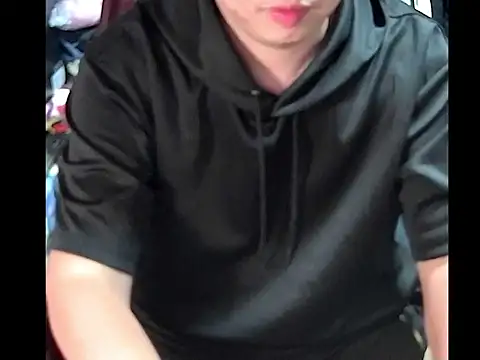 Snapshot of kk05483 chatting on 11/08/25, 08:29 kk05483 online show from 11/08/25, 08:29