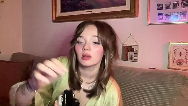 angelgirl98 online show from 03/06/26, 06:10