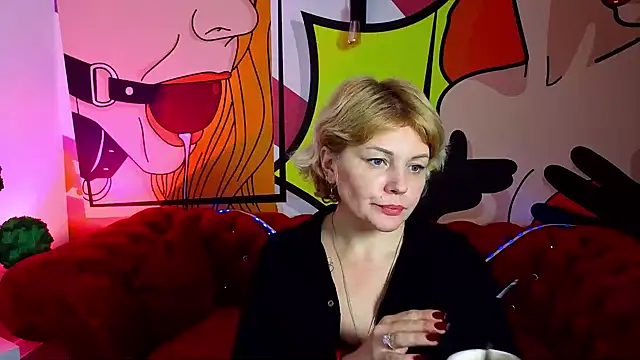 AmaraNights online show from 11/18/25, 02:54