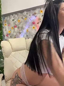 Candy T33n online show from 12/04/25, 04:38