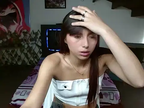 Snapshot of LuluKiss_ chatting on 11/10/25, 06:18 LuluKiss online show from 11/10/25, 06:18