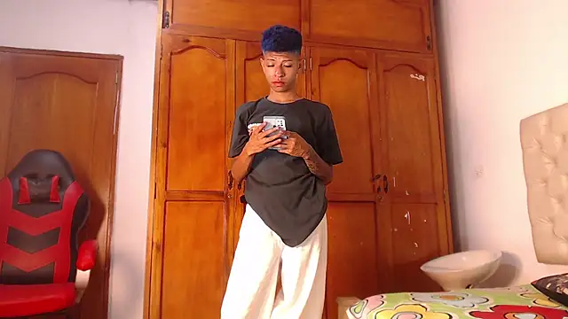 Tessachains 2  online show from 02/15/26, 02:41