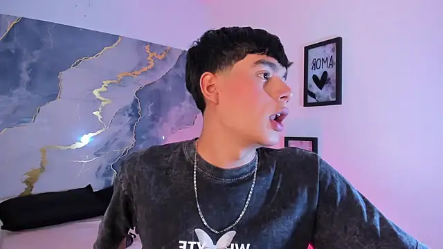 Isaac Kurtt online show from 11/24/25, 07:46