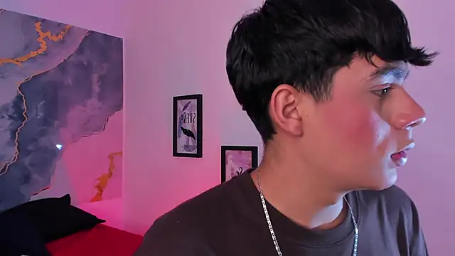 Isaac Kurtt online show from 12/15/25, 07:29