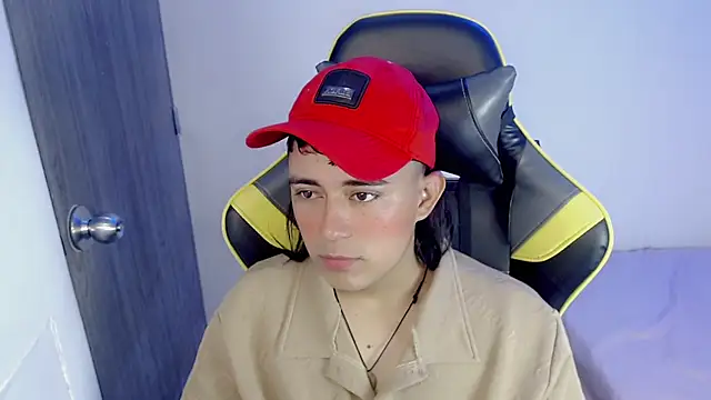 Tatann 18 online show from 11/07/25, 06:19