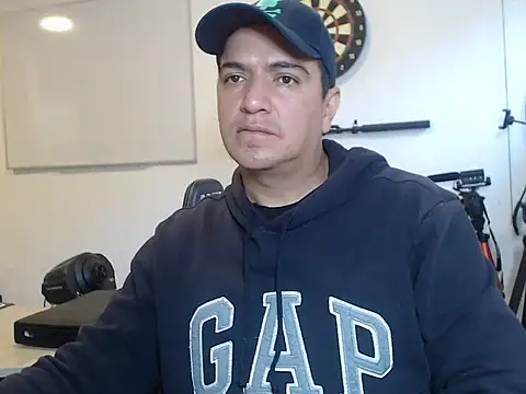 yayo 33 online show from 11/06/25, 08:54