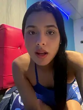 Snapshot of Chiquinquira3 chatting on 02/21/26, 02:01 Chiquinquira3 online show from 02/21/26, 02:01