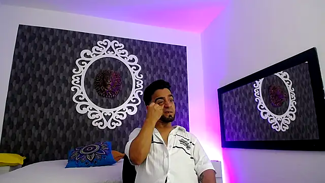 Dereck Jhonsonn online show from 11/07/25, 08:31