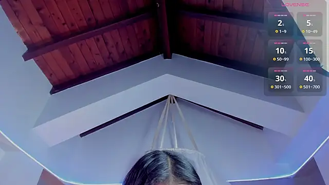 Snapshot of _hanna_sky chatting on 06/27/26, 12:44 hanna sky online show from 06/27/26, 12:44