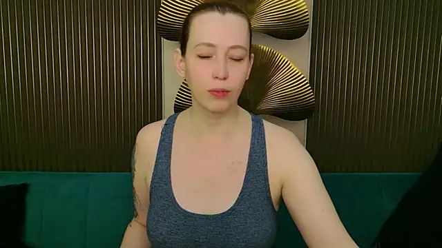 Snapshot of Evie_Berret chatting on 03/28/26, 08:52 Evie Berret online show from 03/28/26, 08:52