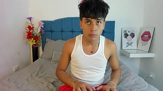 Valentino Lane online show from 01/10/26, 03:30