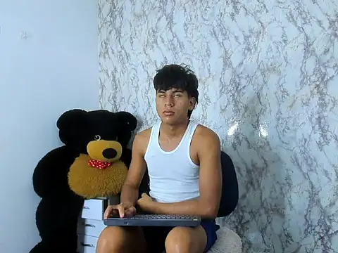 Valentino Lane online show from 02/08/26, 05:55