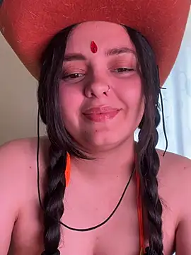 Snapshot of candicewest_ chatting on 04/02/26, 05:21 candicewest online show from 04/02/26, 05:21