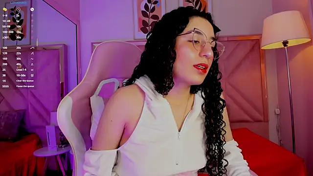 DemiJones  online show from 11/22/25, 04:22