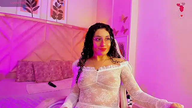 Snapshot of DemiJones_ chatting on 02/19/26, 03:57 DemiJones online show from 02/19/26, 03:57