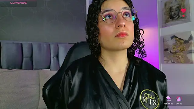 Snapshot of DemiJones_ chatting on 02/28/26, 05:08 DemiJones online show from 02/28/26, 05:08