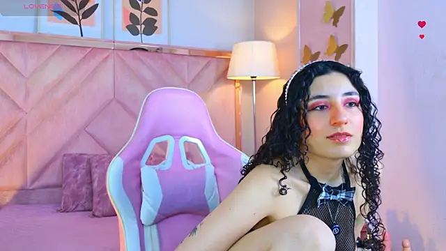 Snapshot of DemiJones_ chatting on 05/10/26, 04:28 DemiJones online show from 05/10/26, 04:28
