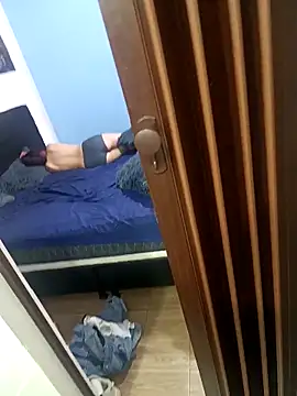 Snapshot of crazy_penis chatting on 11/29/25, 03:04 crazy penis online show from 11/29/25, 03:04