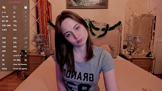 HolyBabyDoll online show from 12/18/25, 11:49