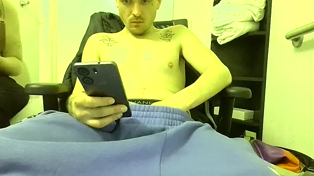 Snapshot of XninoXlokoX9977 chatting on 02/16/26, 07:37 XninoXlokoX9977 online show from 02/16/26, 07:37