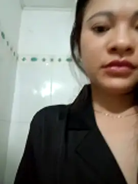 Snapshot of jerry-babe chatting on 11/07/25, 08:42 jerry-babe online show from 11/07/25, 08:42